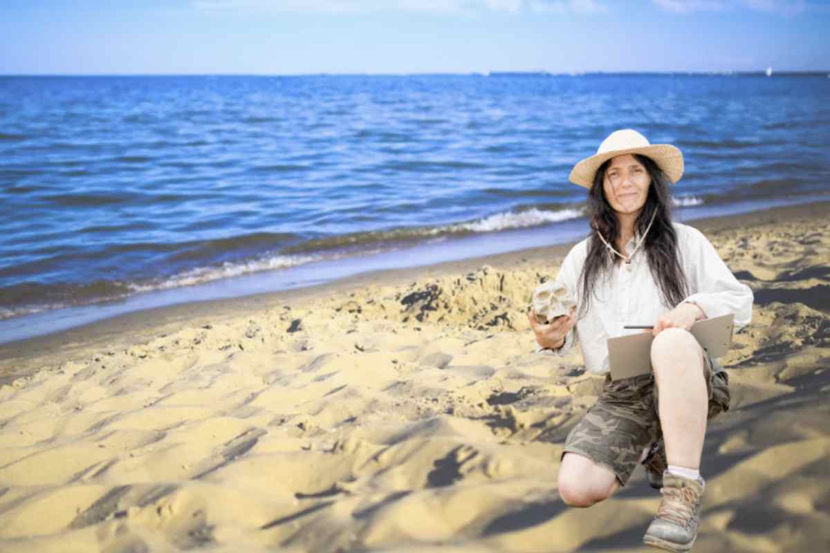 L’ingegnere André Chaisson, noto per i suoi studi sulle mappe batimetriche del Mediterraneo, ha individuato una struttura subacquea